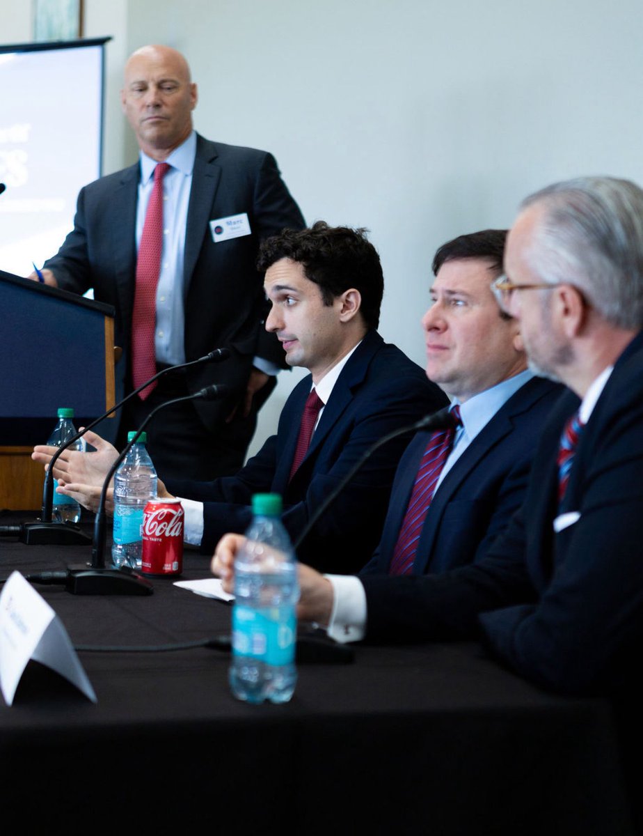 AmericanFreedom's tweet image. Great turnout today on Capitol Hill for our Tariffs 101 briefing today!
With 100+ staffers in attendance, @DavidBahnsen, @PhilWMagness, @DominicJPino, and AAF Chairman @marctshort broke down everything to know about the tariff issue.