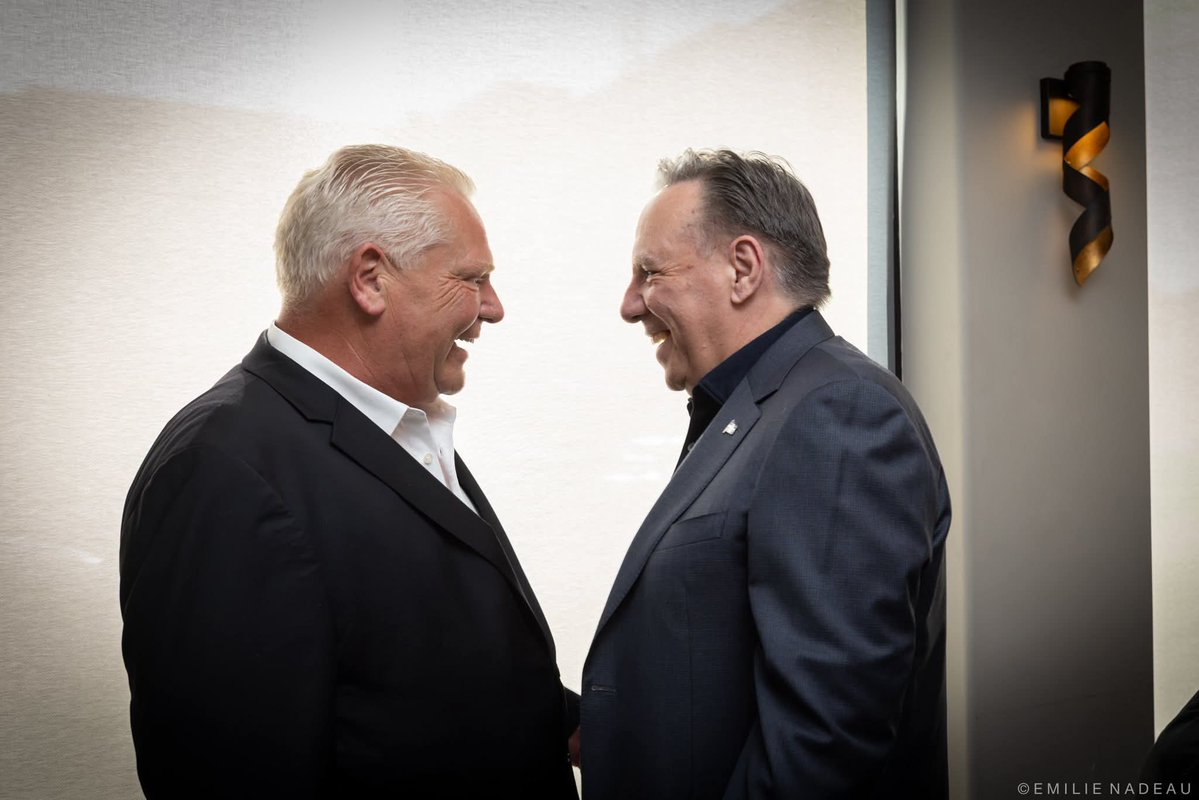 ireneerutema's tweet image. POLITIQUE CANADIENNE:
Bromance entre @francoislegault et @fordnation
Crédit photo : page Facebook de François Legault.
#polcan #polqc