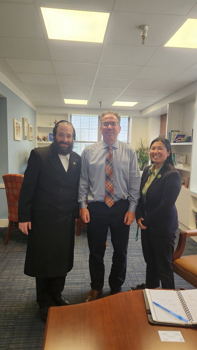 AronWieder's tweet image. Had a great meeting with Dr. Mullaney, president of Rockland Community College. Grateful for the opportunity to discuss education and community partnerships. Thank you @SUNYRCC for the warm welcome!