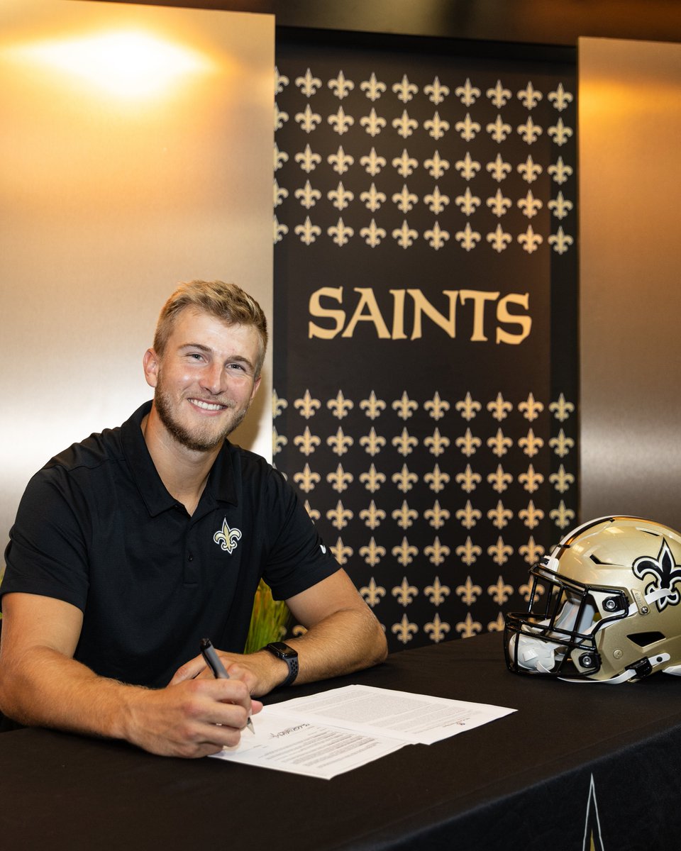 SaintsGameday's tweet image. .@Saints sign rookie QB Tyler Shough to four-year contract ✍️
Story: neworlns.co/40vKzon
