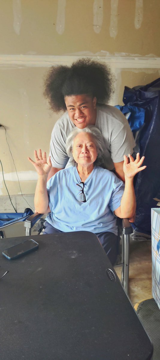 LotomauSeumaala's tweet image. Had a blessed weekend starting with football, celebrating both my Grandma and Mom’s birthday. Got some rest now getting ready to get back on my grind before the season starts. #73
