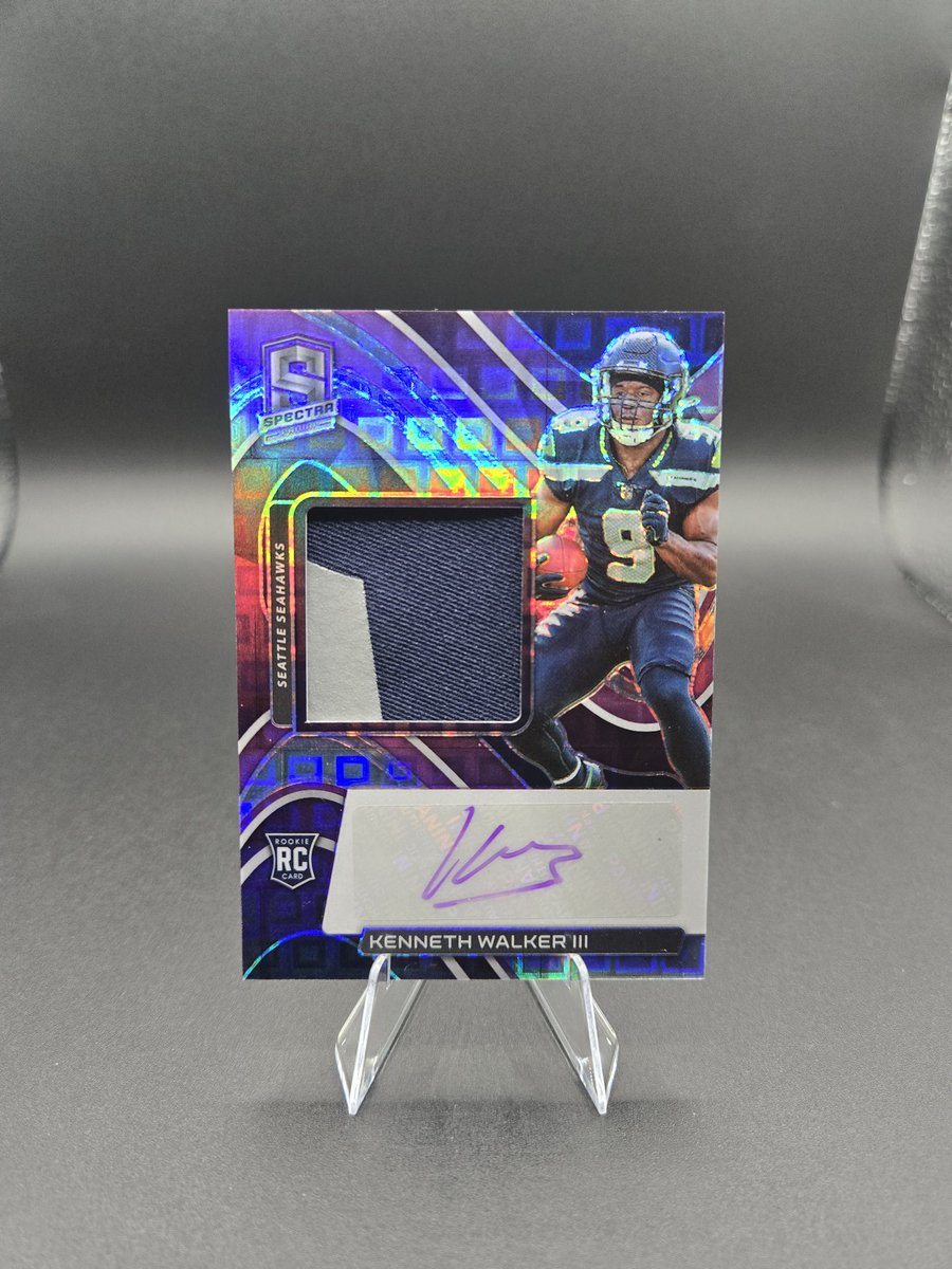 ChrisMacCards's tweet image. Mail day from @518Collects did not disappoint. Couple highlights of the purchase. All available.
Come get em before I give more money to Feebay.