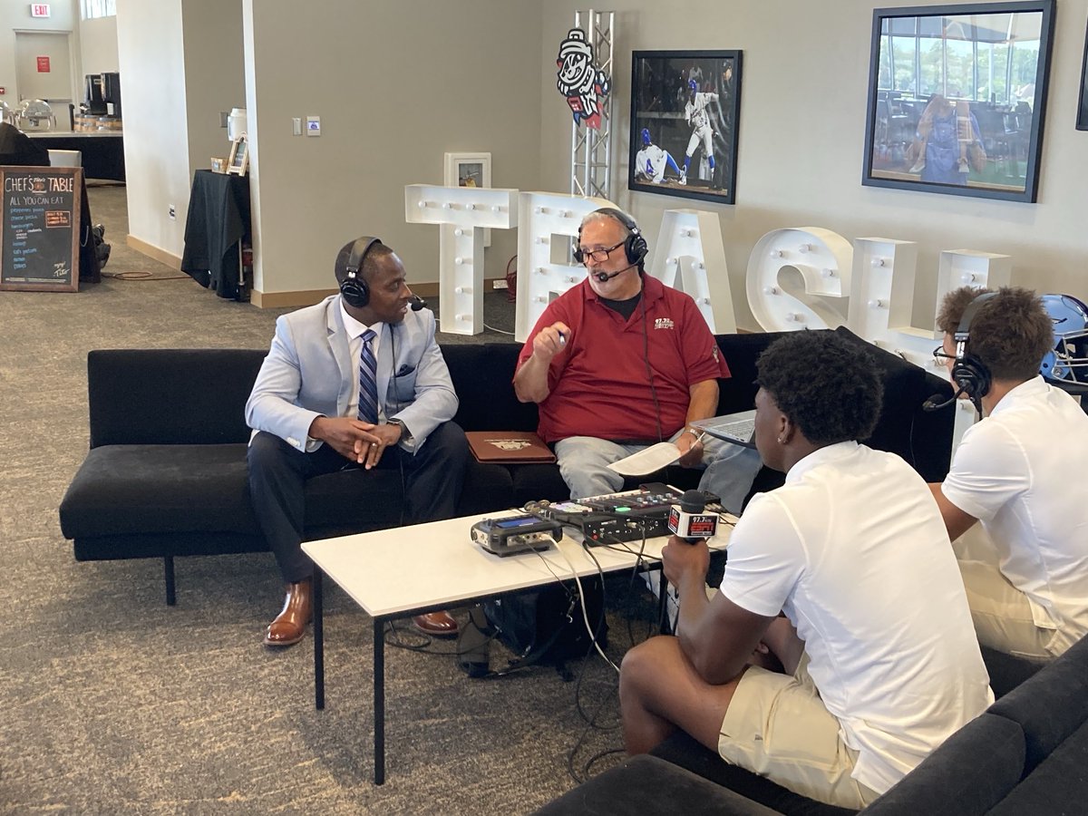 Ben Thomas (@benthomaspreps) on Twitter photo Found a familiar face in North Alabama today. Former Baker coach Juan Johnson feels good about what he is building at James Clemens. <a href="/JCJetsFootball/">James Clemens Jets Fb</a> Found a familiar face in North Alabama today. Former Baker coach Juan Johnson feels good about what he is building at James Clemens. <a href="/JCJetsFootball/">James Clemens Jets Fb</a>