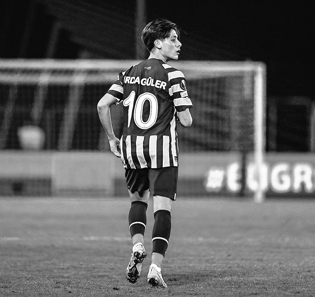 yazid_m13's tweet image. Il a portรฉ le 10 ร Fenerbahรงe
Il a portรฉ le 10 avec la Turquie
Modric veut qu'il lui succรจde
C'est lui le futur 10 du Real Madrid