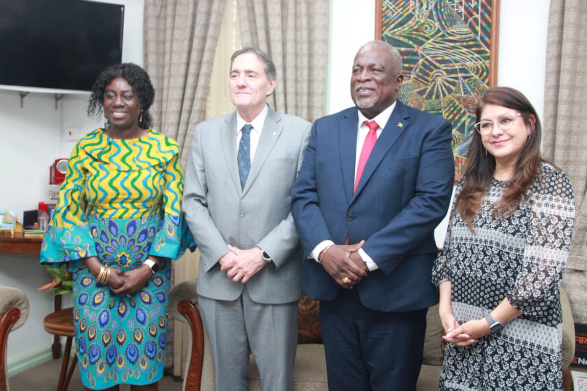 DirOPSPAHO's tweet image. Met with Prime Minister 🇬🇾 Mark Phillips today.
Grateful for the government and Ministry of Health’s continued support to PAHO.
Thank you for prioritizing health and strengthening our collaboration for a healthier Guyana.