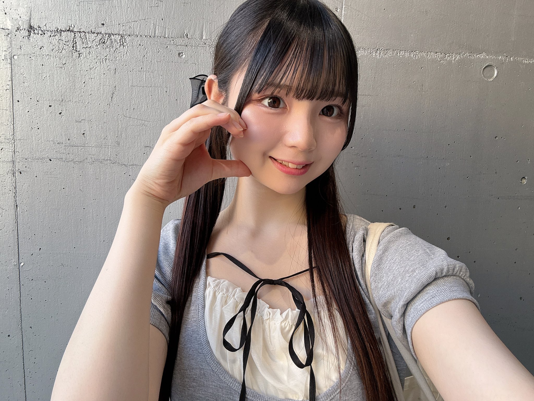 AKB48 大賀彩姫Officialshopスクラッチタペストリーとフォトカード 大賀 彩姫 | AKB48 Official Shop