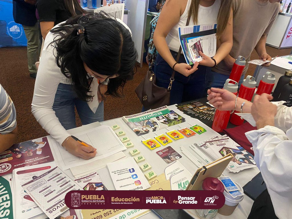 uthuejotzingo's tweet image. 📚En el marco de las estrategias del gobernador Alejandro Armenta, la UTH se suma a brindar más espacios educativos, dando a conocer la oferta educativa en el Plan de Becas… 

facebook.com/share/p/1AsD1A…

#PorAmorAPuebla #PensarEnGrande #PlandeBecas #OfertaEducativa #GuerrerosUTH