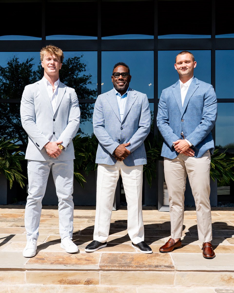 MT_FB's tweet image. Checking in from Frisco at @ConferenceUSA Kickoff and Media Day!
#BoroBuiltMiddleMade