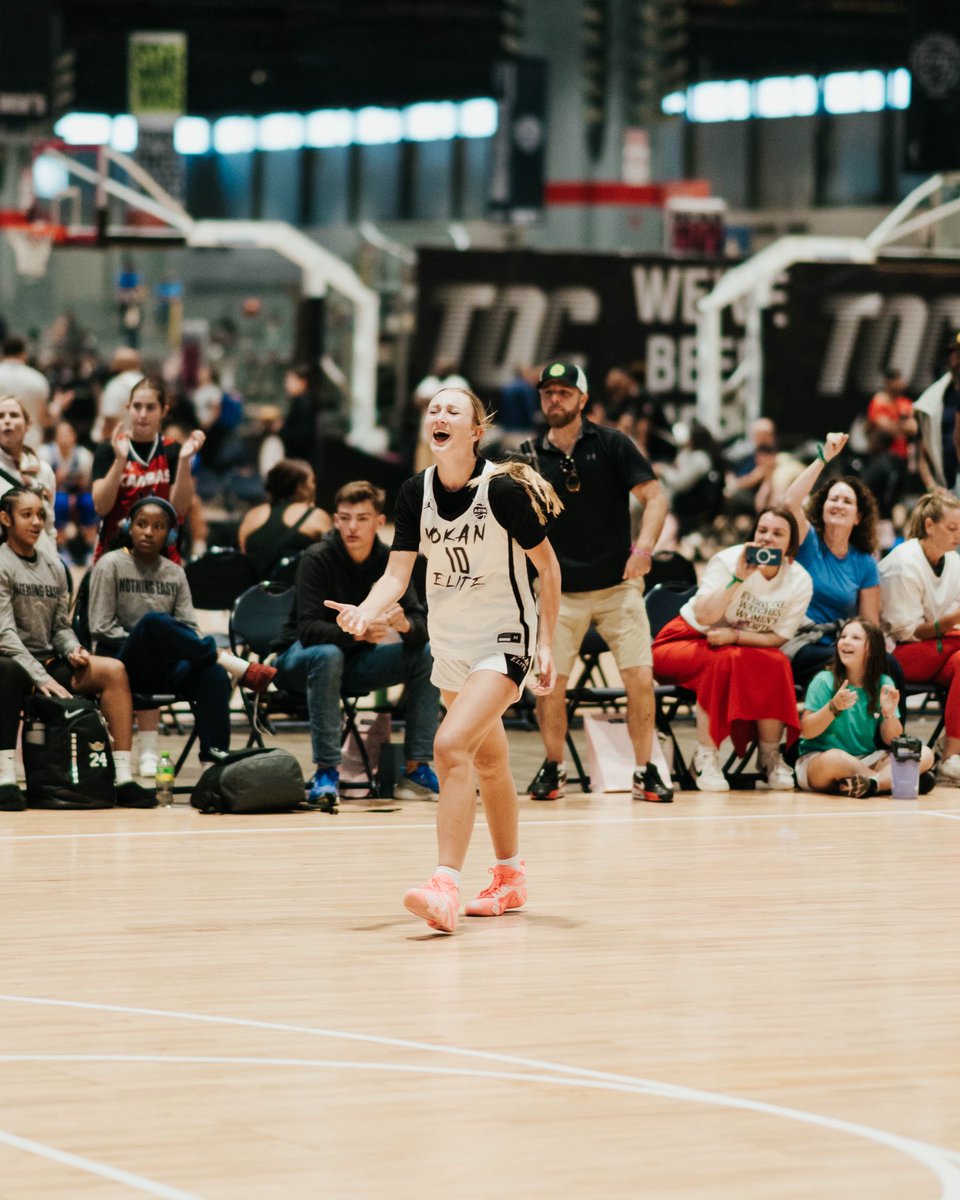 Congratulations to our 14u Jr. EYBL Champions @mokangirls. 🏆 

#2025EYBL | #NikeNationals