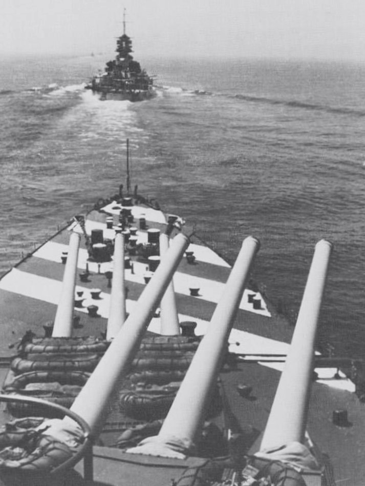 DramaWarship's tweet image. Date: June 14, 1942. Location: The Gulf of Taranto, Italy. Event: Battleship Vittorio Veneto is following sister ship Littorio as both capital units of the Italian Navy's IX Division are sailing to intercept the Allied Convoy MW 11, en route from Alexandria to Malta.