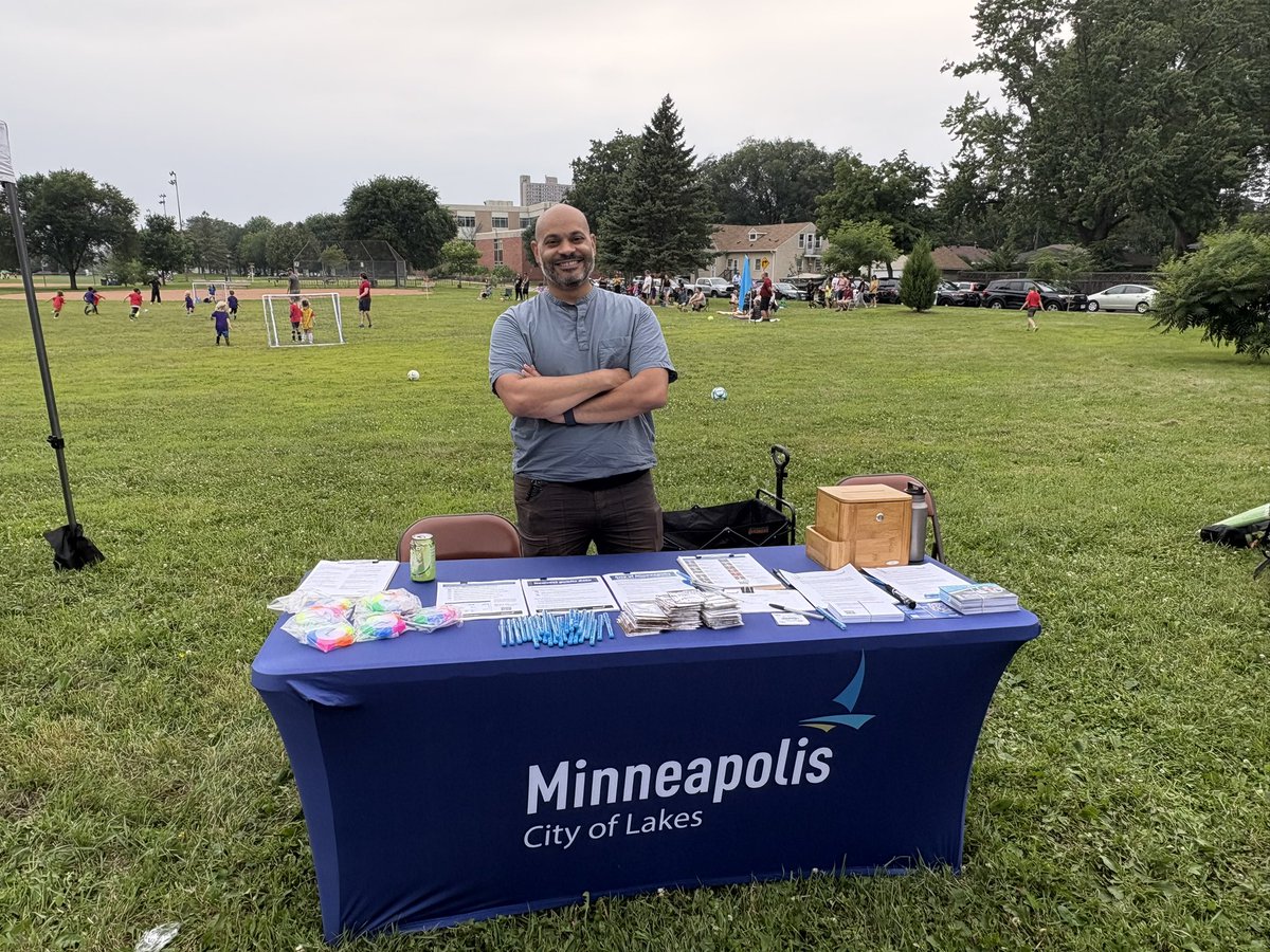 MplsWard1's tweet image. Here tabling at the Nottheast Park Fest. Come stop by until 9 PM!