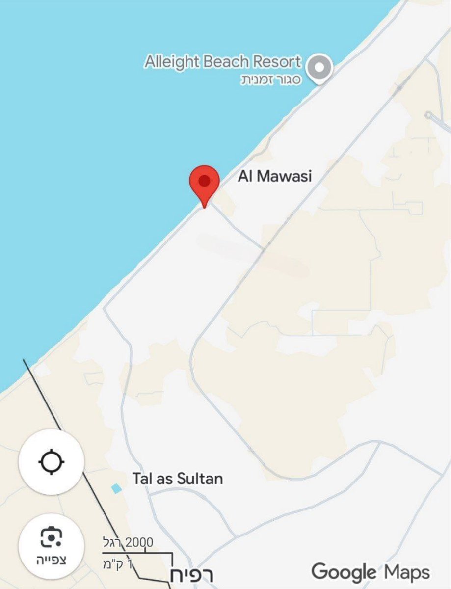 DD_Geopolitics's tweet image. 🇵🇸 Reports: Israeli special forces abducted Dr. Marwan al-Ahmas, the former director of Abu Youssef Al-Najjar Hospital in Rafah, during a covert op near the Red Cross hospital.
He was reportedly seized near the “Fish Fresh” restaurant by troops disguised in a Toyota vehicle.…