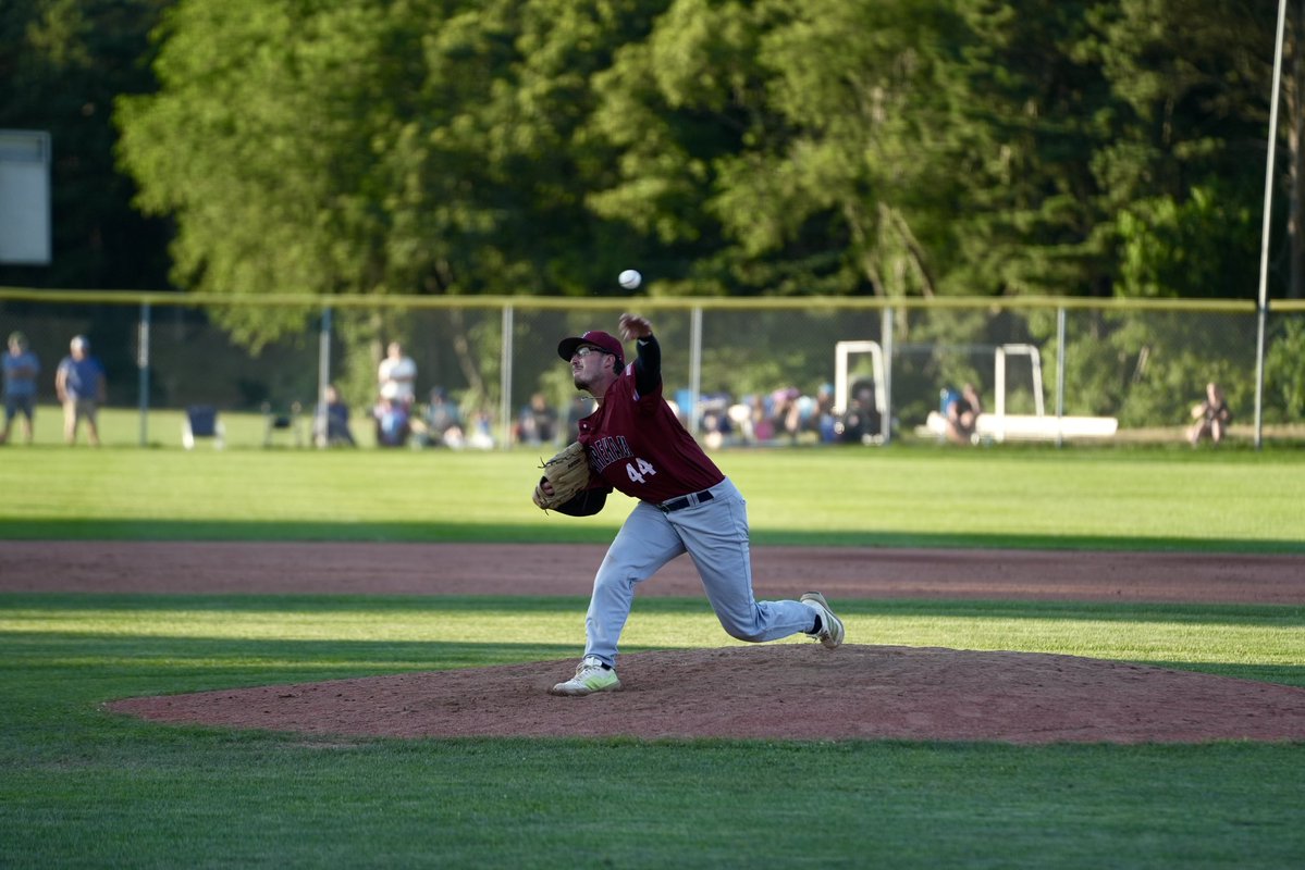 WarehamGatemen's tweet image. TJ Schlageter (@LouisvilleBSB) Shoved!
2.1 IP
0 H
0 ER
1 BB
6 K
#GuardTheGate #GoGatemen