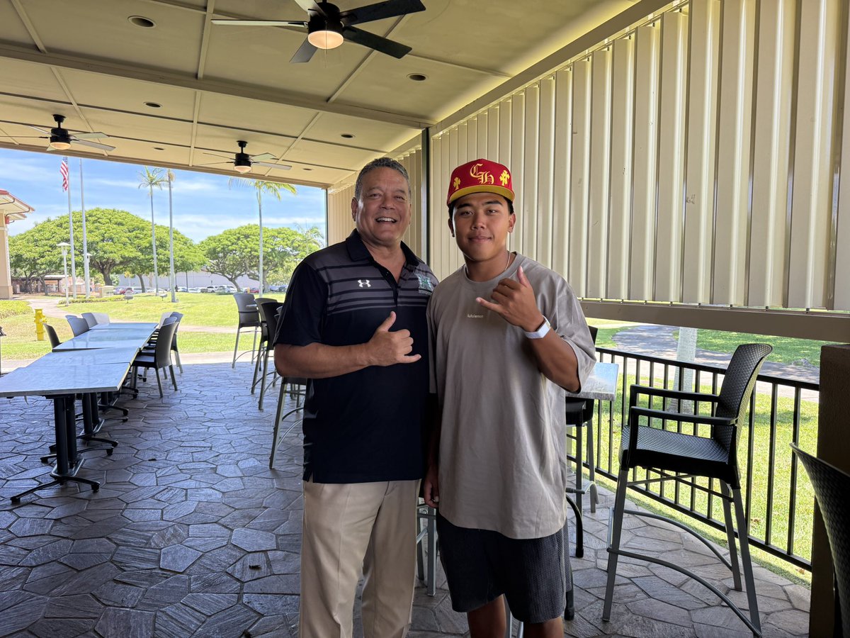 MicahAlejado's tweet image. Huge thank you to Rick and the Ruby Tuesday staff for allowing me to host the offense for our get together before the season kicks off. Amazing food and great vibes! Go bows!