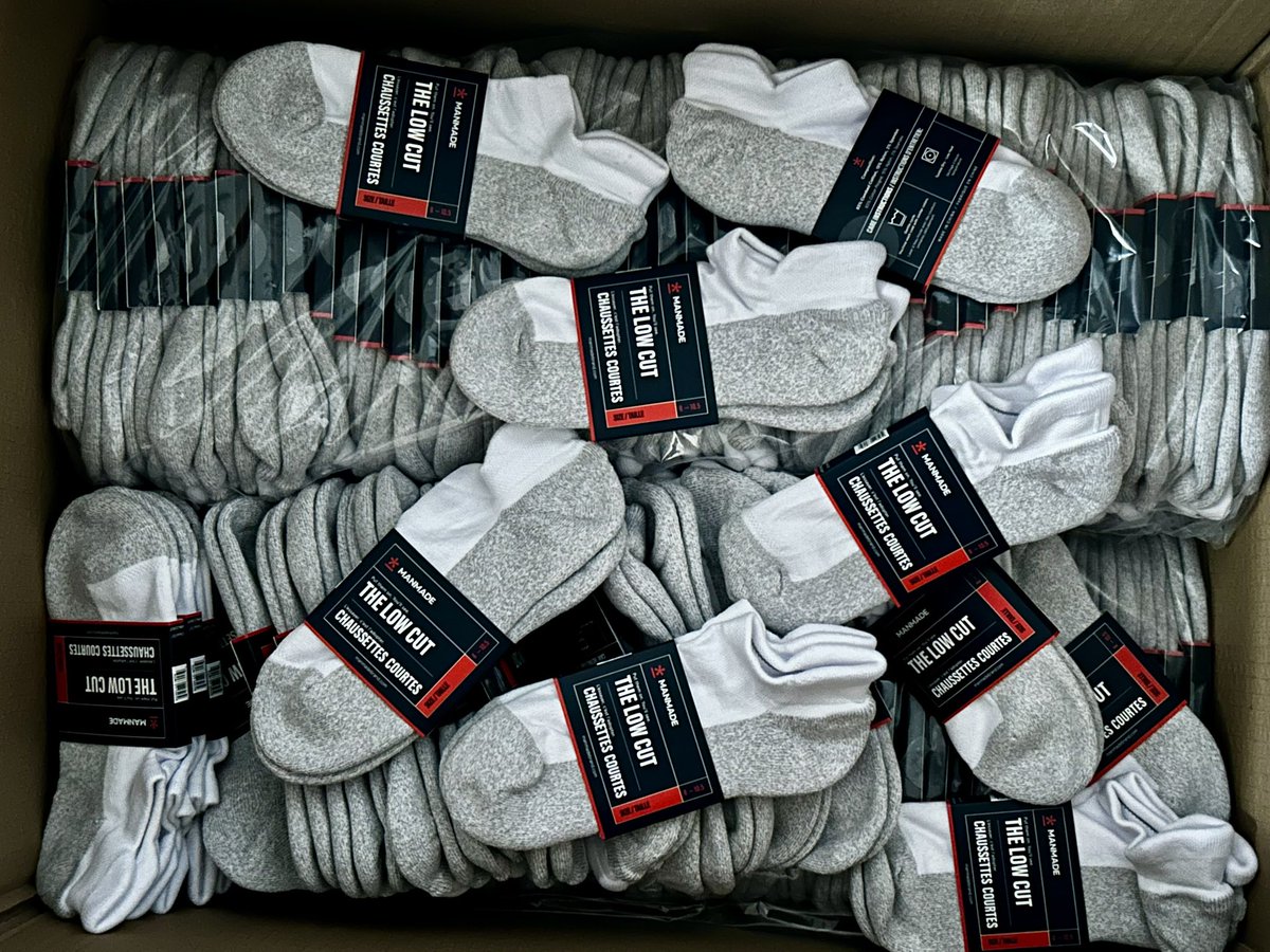 ExposFest's tweet image. Nous sommes ravis d'avoir les boys de @Manmade_Brand comme commanditaire pour notre tournoi de golf. En bonus, chaque golfeur recevra une paire de chaussettes. Une entreprise Québécoise qui fabrique des produits exceptionnels.. Soutenez-la😃
#PavillonKatDemes❤️
We are so happy…