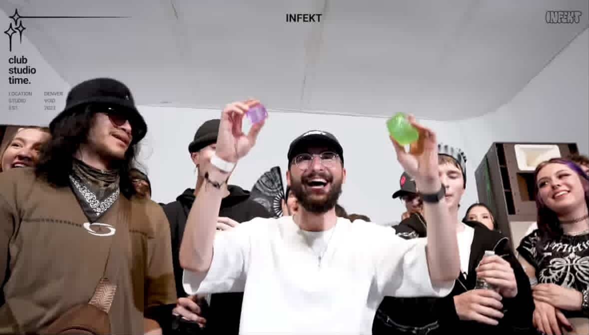 cultofcube's tweet image. New cover photo just dropped, hope you like your cubes @infektdubstep 💖🧊