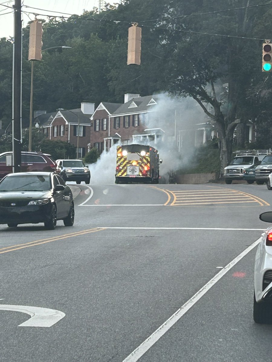 WBRC6Hardison's tweet image. TRAFFIC ALERT: Homewood Fire dept extinguishing a car fire on Valley Ave near the Vulcan, 1-lane closed @WBRCtraffic