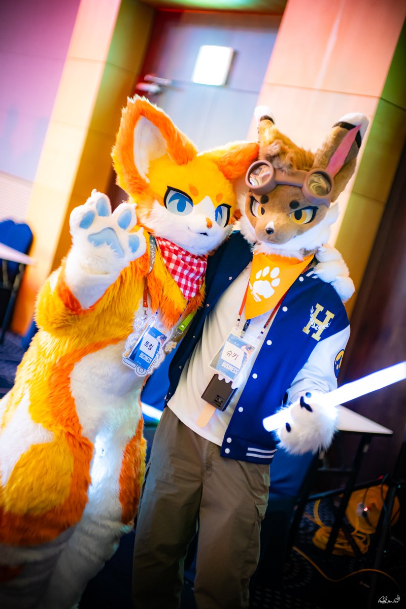 #FursuitEveryday 
#FURSTCLASS 
오늘도 멋진 친구와 함께!☺️