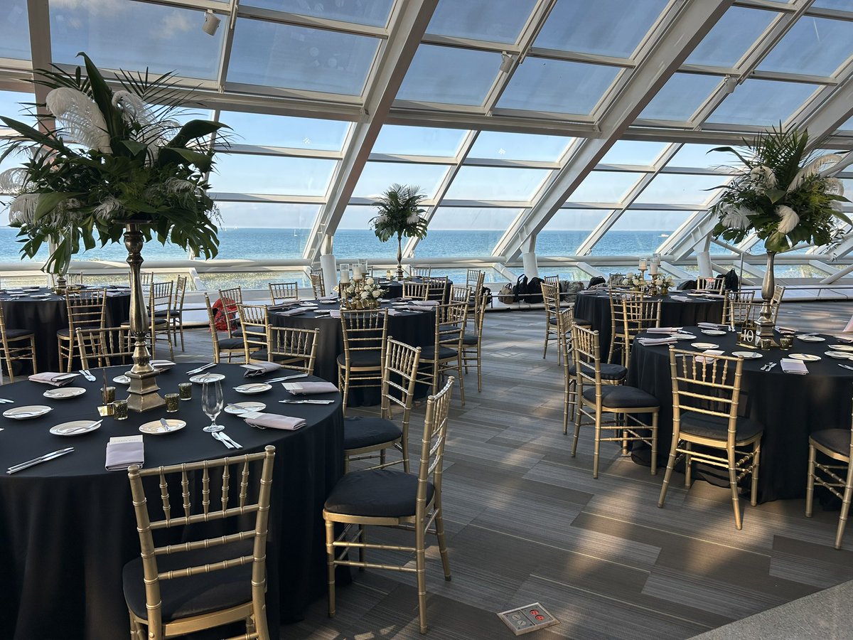 BarryMotivates's tweet image. Happy #WeddingDay to my newest #BrideAndGroom the wonderful Julia and Cole. Girl from New York goes to college in South Carolina where she meets a boy from Atlanta and they get married at the Adler Planetarium in Chicago. Love was in the air! #WeddingOfficiant #ChicagoWeddings.