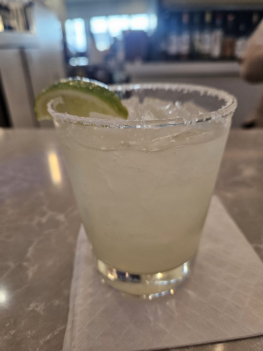 Brian81277's tweet image. Another airport and another Margarita