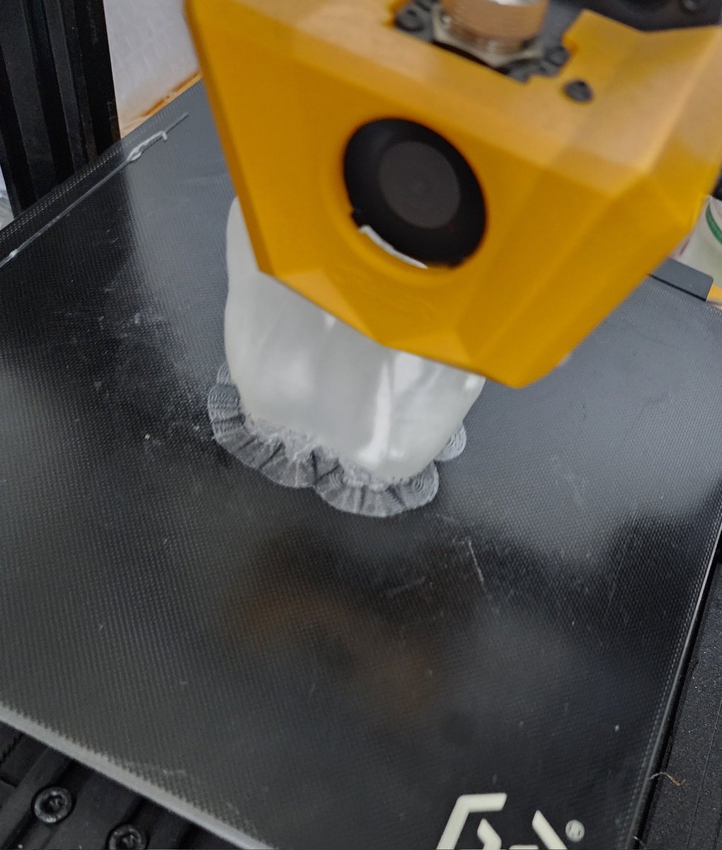 크기가 크다보니 출력시간도 길어지네요~ㅠ