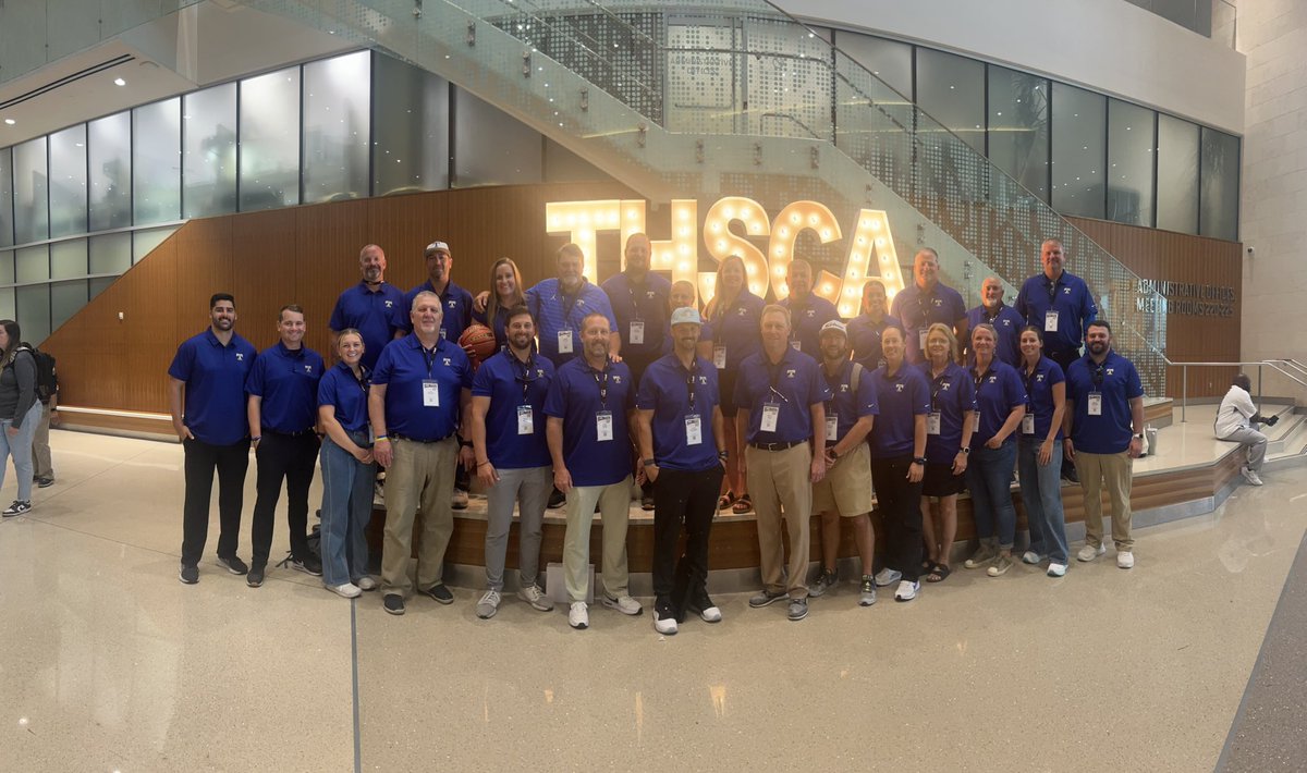 CoachNeill's tweet image. Kerrville Tivy coaches representing at THSCA!
So proud of this incredible group of leaders pouring into the profession and representing our community with pride.
#TFND
#KerrvilleStrong
#HillCountryStrong