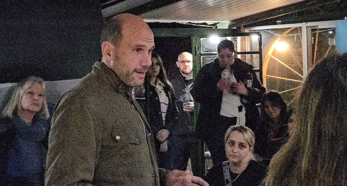MartinLemaUy's tweet image. Con vecinos de Malvin Norte en muy linda reunión organizada por @SilviaSosa404.
Seguimos aprendiendo de los distintos puntos de vista.