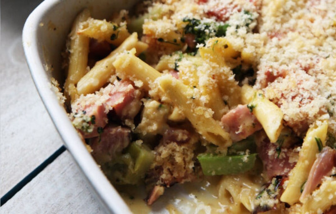 This week’s #RecipeOfTheWeek: A cozy, crowd-pleasing Ham, Broccoli &amp; Cheddar Casserole 🍽️ Tender penne pasta, a creamy sauce, and golden melted cheese come together in this easy, comforting dish.

Get the full recipe here 👉 pbs.org/food/recipes/h…

#Food  #RecipeOfTheWeek
