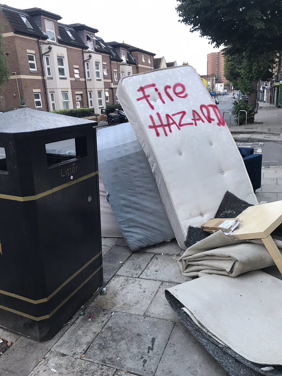 StapletonRd's tweet image. Loads of mattresses dumped on stapleton road and Easton. @BristolCouncil @BristolWaste @eastonvoice