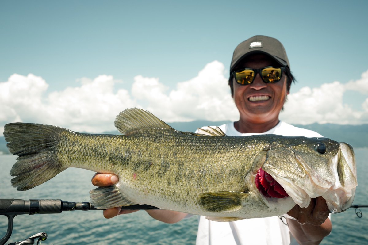 灼熱の琵琶湖でPV撮影。 スモールマウス連戦になる再渡米前に、サマー