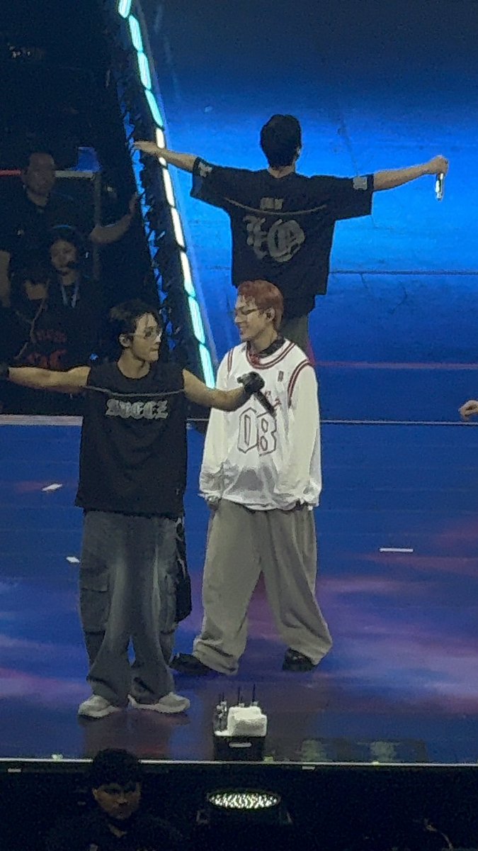 Liyasdraft_zip's tweet image. Love for them is unmatched #ATEEZinOrlando