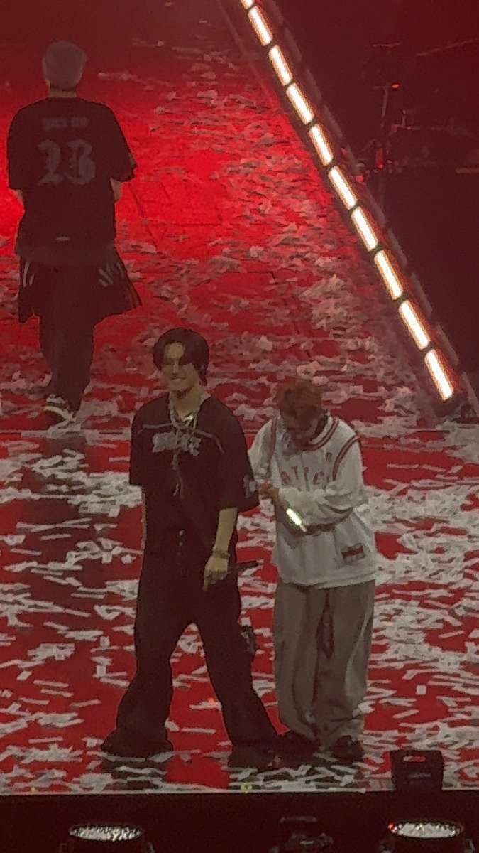 Liyasdraft_zip's tweet image. Love for them is unmatched #ATEEZinOrlando