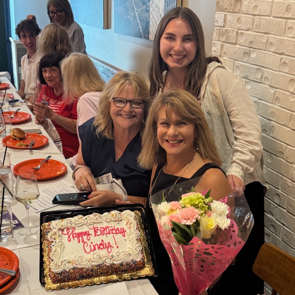AFPLouisiana's tweet image. 🎉 At AFP-Louisiana, we don’t just celebrate policy wins—we celebrate our activists who make the movement possible!
From birthdays to big life moments and everything in between, we’re here to celebrate YOU—the heart and soul of our grassroots family. 💚
Because life is worth…