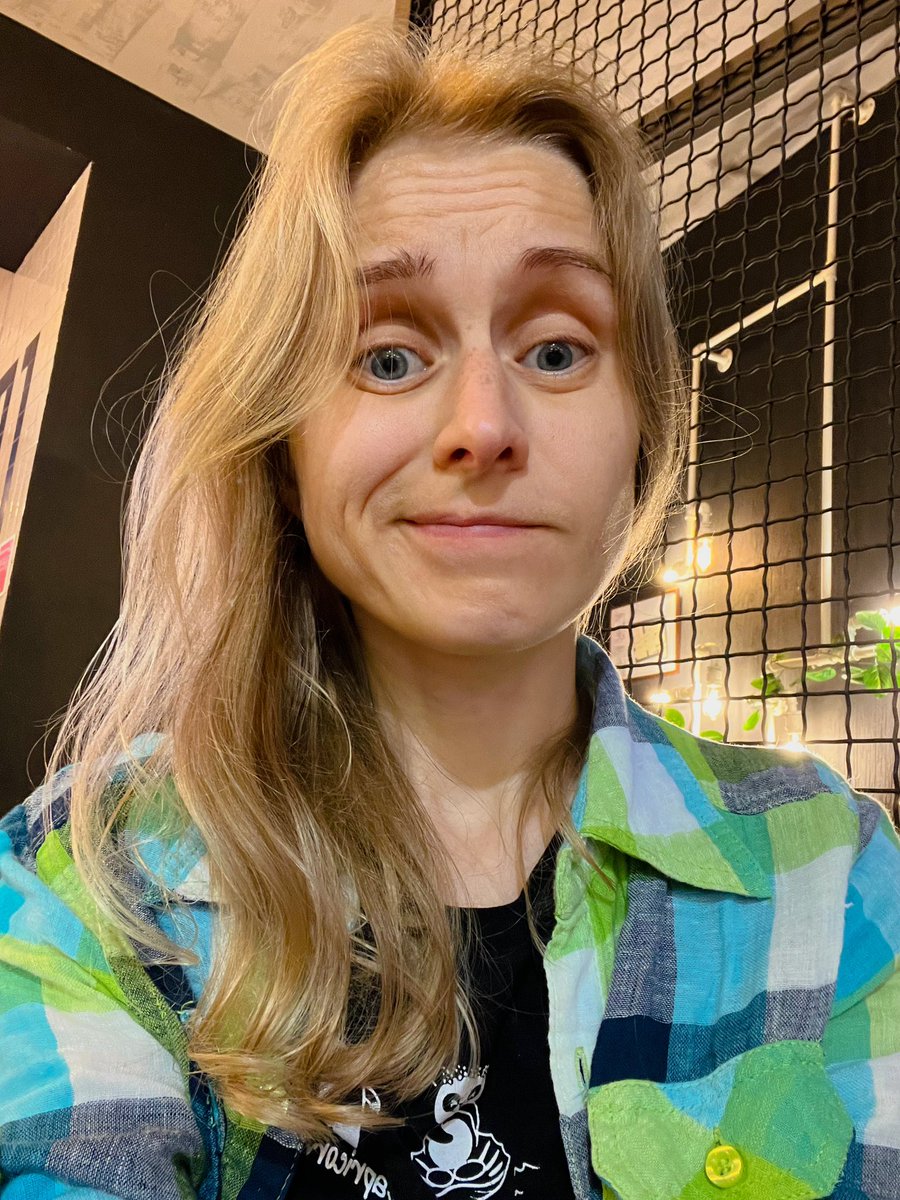 anna_lusurya's tweet image. Good morning fam☀️
Last night I spent my night hours in bus. So my common period of sleeping is approximately 1 hour. I feel myself like a frozen vegetable (air conditioner almost killed me).
The brain is slow like internet with no connection to network 😅
I have to face with…
