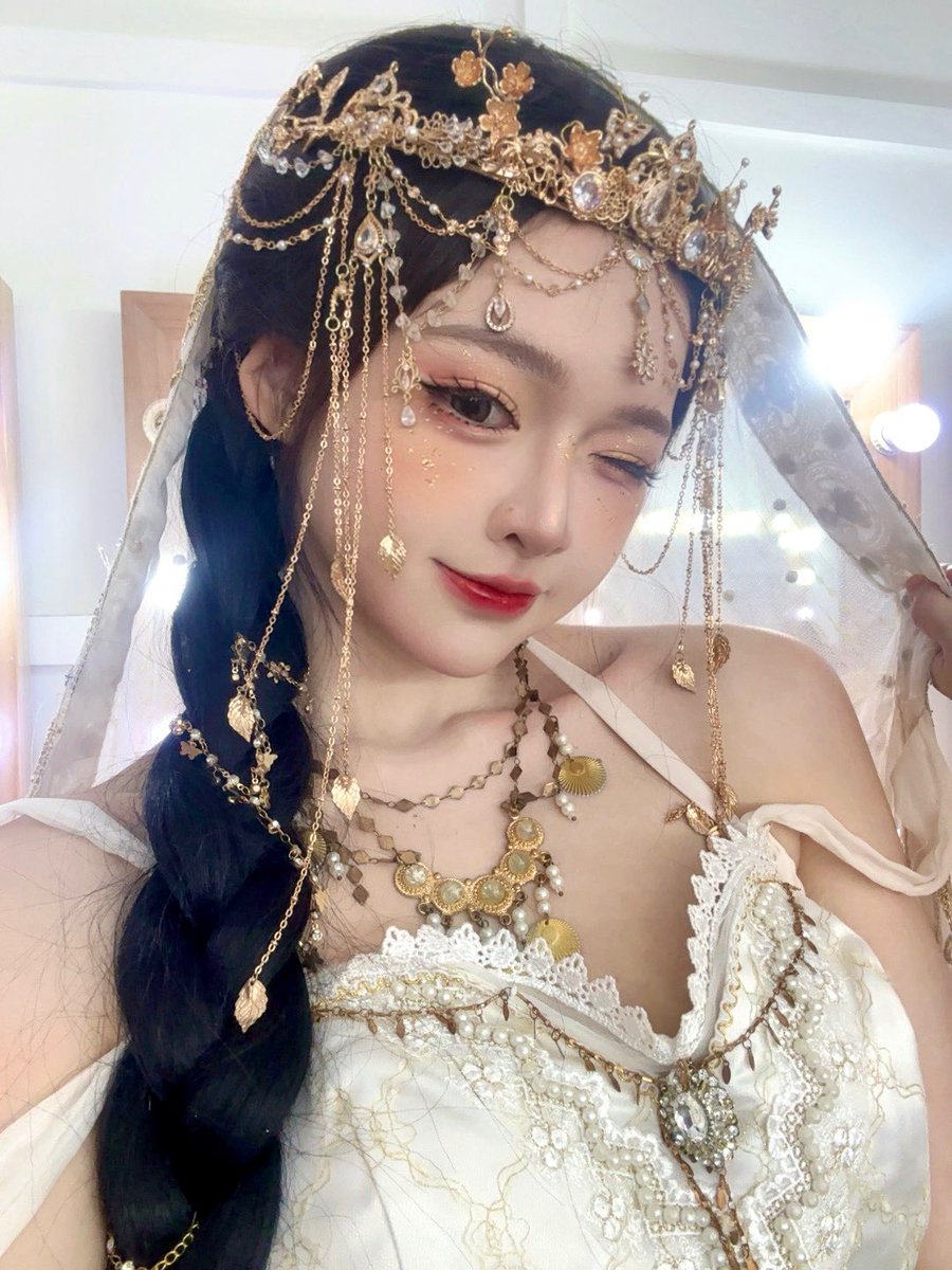 Rynna0809's tweet image. 长风万里送胡姬，只为今朝一面缘。

#selfie #西域公主