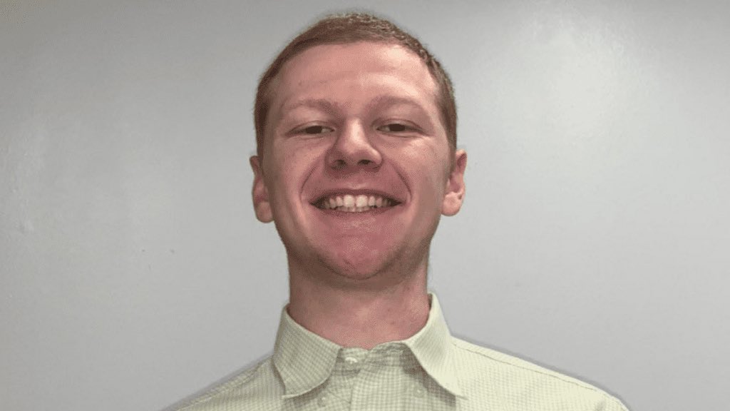unwisewhiteboy's tweet image. >lights himself on fire
>starts screaming aaaaaAAAAAAA
Nigga what did u except. It’s fire.
It’s flames nigga that shit burn like a mf