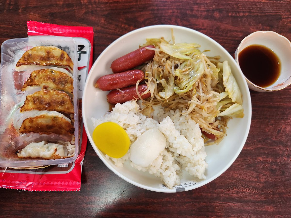 marimo_gohan5's tweet image. 昼飯いただきます!!!!!!!!!!!!!!!!!!