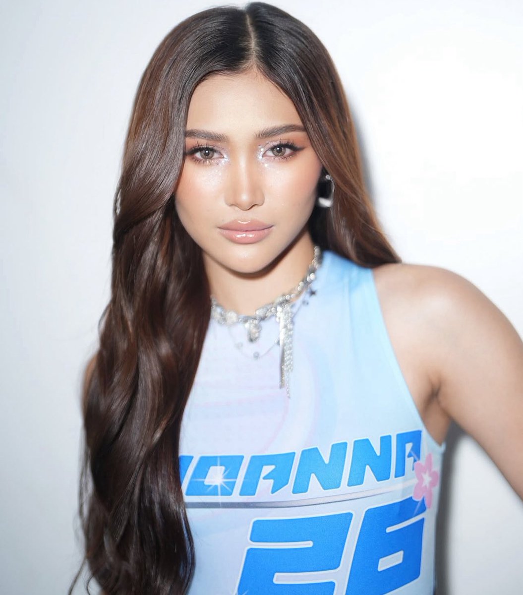 I really appreciate Jhoanna’s beauty, bare faced man o with make-up, sobraaaaaaang ganda pa rin

Ctto: instagram.com/mkqua?igsh=MTB… 
#BINI #BINI_Jhoanna <a href="/bini_jhoanna/">Jhoanna Robles 🦋</a>