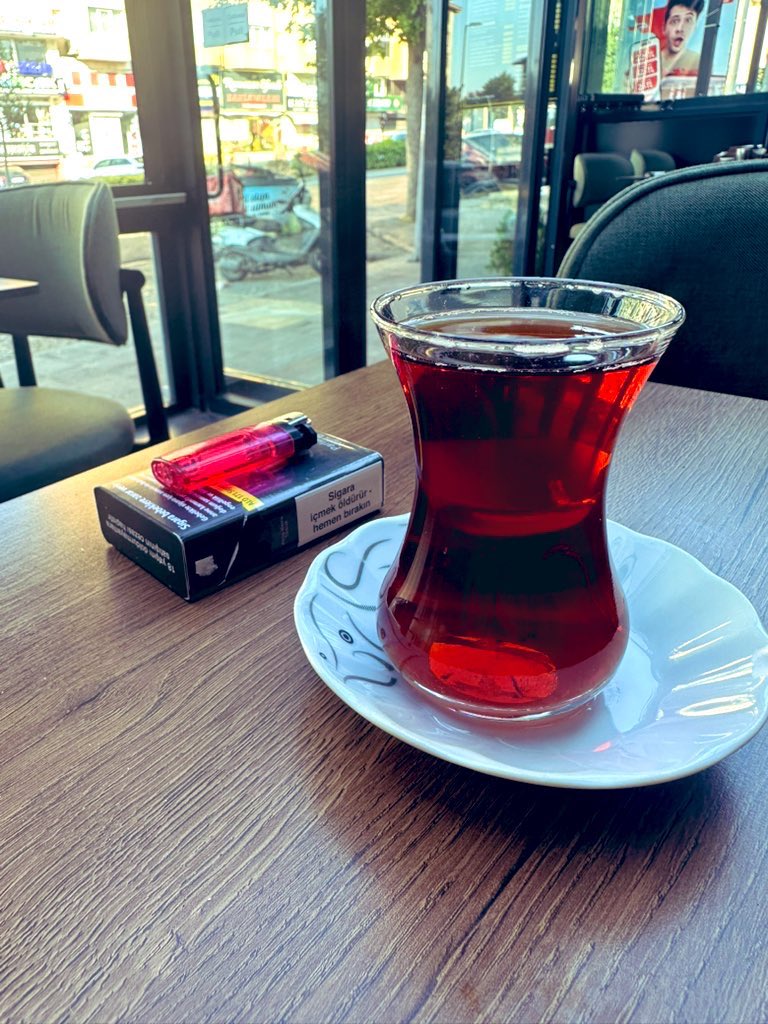 …kendime oturmuş çay içiyorum
#Rojbaş û #Günaydın