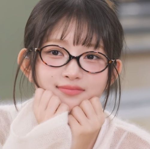 the outsider, 𝐇𝐀𝐋𝐈. tweet media