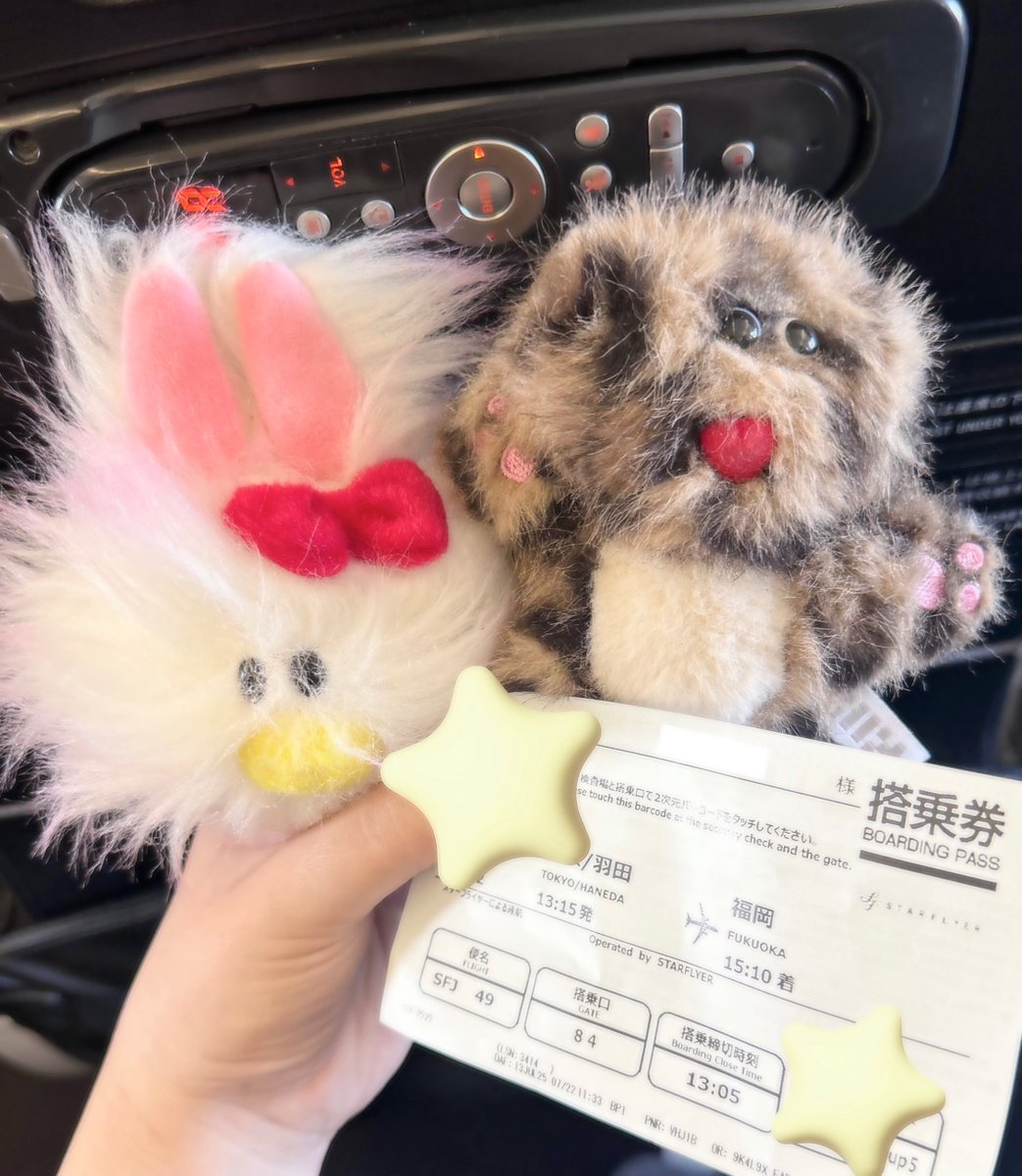 my5lll5's tweet image. 帰る~😭2人とも旅の疲れでボサボサです