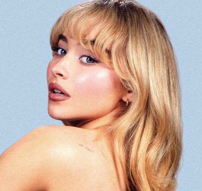 charts_sabrina's tweet image. .@SabrinaAnnLynn’s “Espresso” departs the Billboard Hot 100 for the first time ever, going recurrent.
The smash hit peaked at #3 for 6 weeks and charted for a total of 65 weeks— it is her biggest hit ever.
