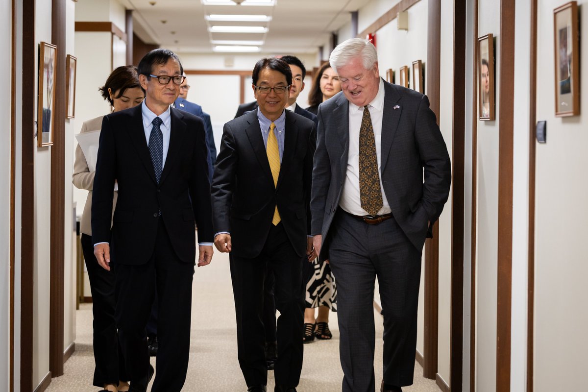USAmbJapan's tweet image. American manufacturing is back! @nippon_steel_’s @POTUS-enabled partnership with @U_S_Steel means that our proud 🇺🇸 steelworkers will be at the forefront of the biggest transformation and modernization of the industry in 🇺🇸 in decades. My sincere thanks to @nippon_steel_ Chairman…