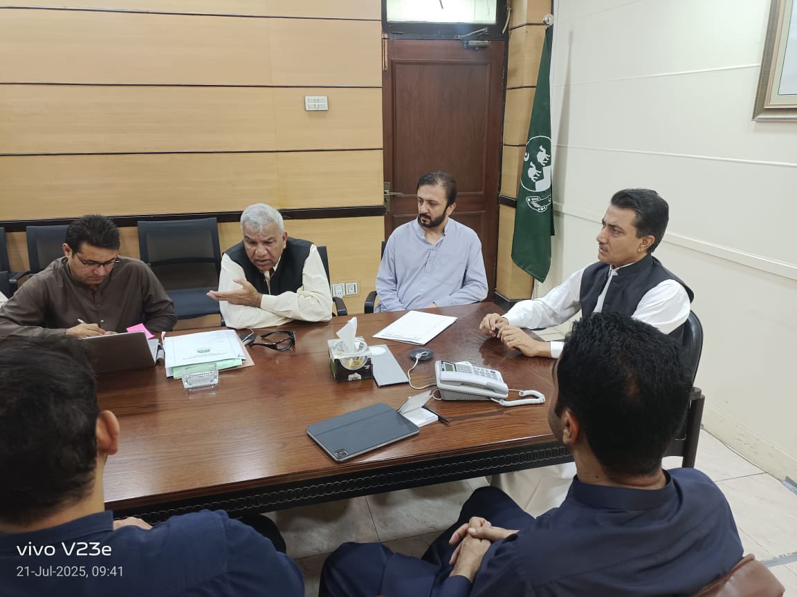 HealthDepartme5's tweet image. Meeting chaired by Worthy Secretary Health to discuss provision of cancer medicines via Health Card, equipment for new Cancer Hospital, and contract appointments of AP/SR Oncology. #HealthBalochistan #CancerCare
@bakhtkakar43 @PakSarfrazbugti @BBhuttoZardari