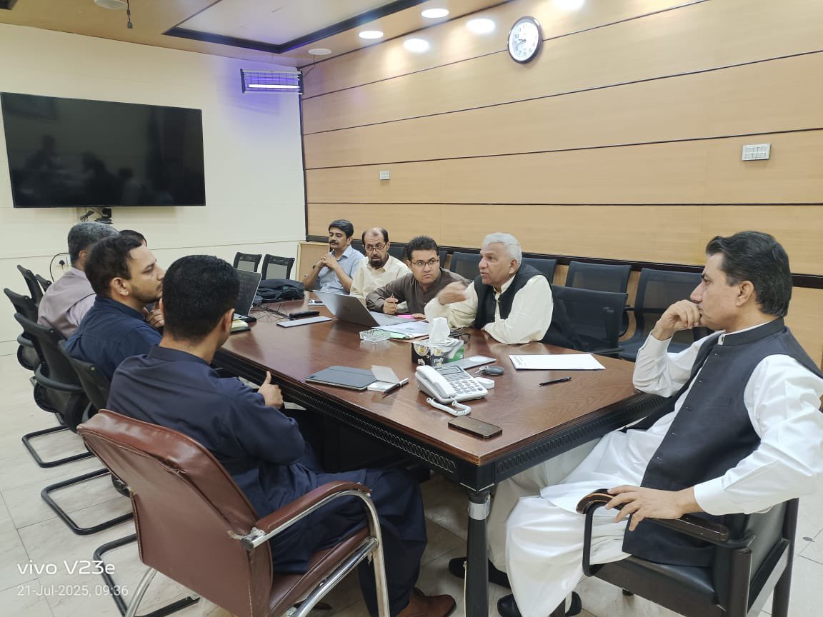 HealthDepartme5's tweet image. Meeting chaired by Worthy Secretary Health to discuss provision of cancer medicines via Health Card, equipment for new Cancer Hospital, and contract appointments of AP/SR Oncology. #HealthBalochistan #CancerCare
@bakhtkakar43 @PakSarfrazbugti @BBhuttoZardari