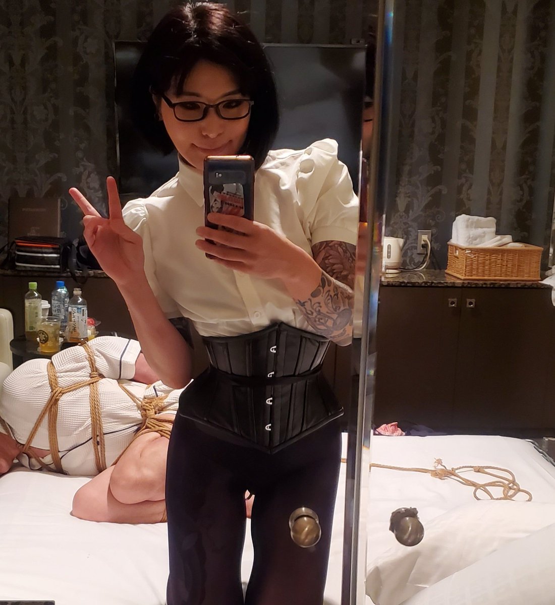 akiller1115's tweet photo. 私の後ろに変態がいました。

まじで太ってないように見せてるけど、脂肪過多過ぎて富の象徴。 https://t.co/tAnkTwPPDf