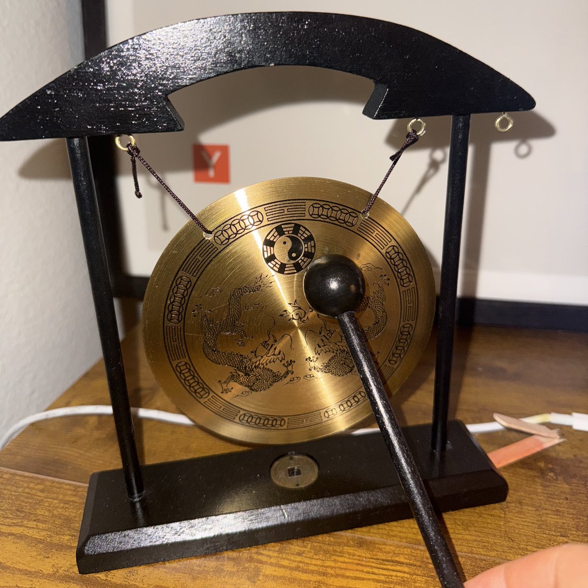 arlanrakh's tweet image. banging a gong whenever I release a new feature
should I get XXL version?