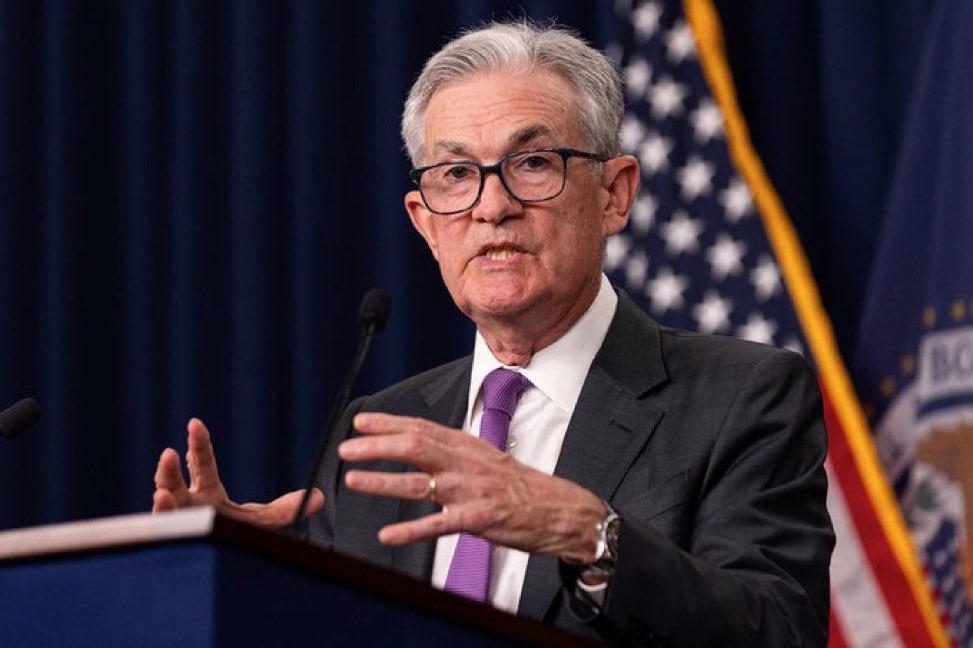 🚨 BREAKING: "Dimissioni di Powell e Previsioni di Tagli ai Tassi: Buone Notizie per Bitcoin e Criptovalute"