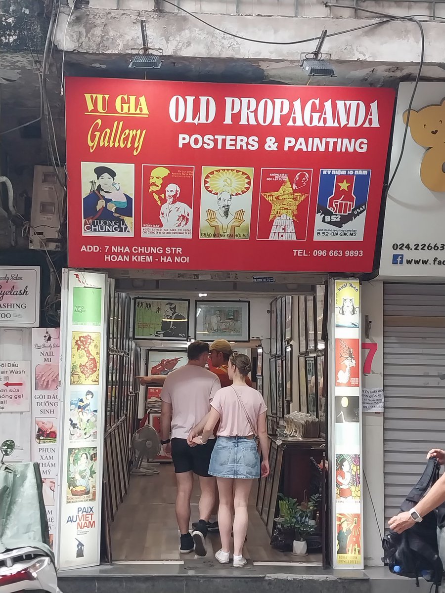 AbhishBanerj's tweet image. Vietnam knows how to do Communism the right way 😊
Selling their old propaganda posters for profit
