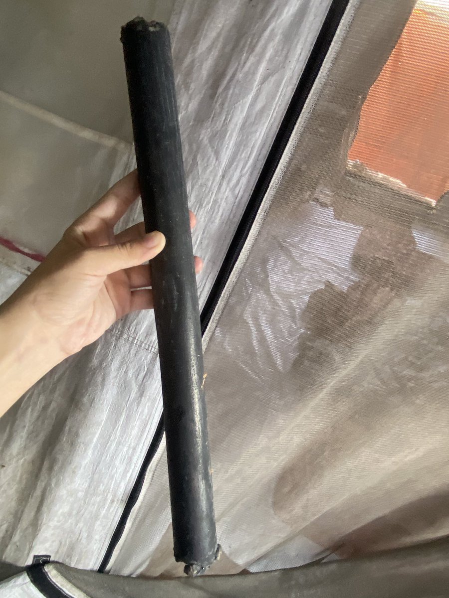 safaa20002222's tweet image. Today half an hour ago we escaped certain death. They bombed a tower next to my camp, and this shrapnel fell on our tent.
I can't believe it fell in the same spot I sit every morning but luckily I didn't sit in it today.😭